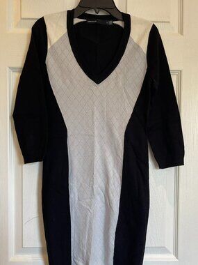Karen Millen dress with V neck black, baby blue and cream